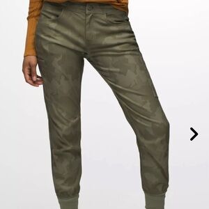Prana Halle Jogger II Sage Camo